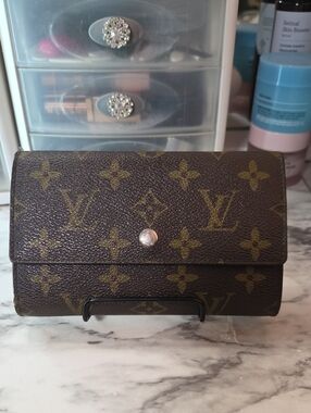 Louis Vuitton Monogram Continental Wallet - Brown & Gold